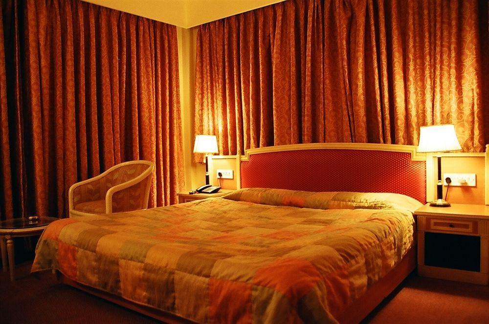 Celebrations Hotel Navi Mumbai Ngoại thất bức ảnh