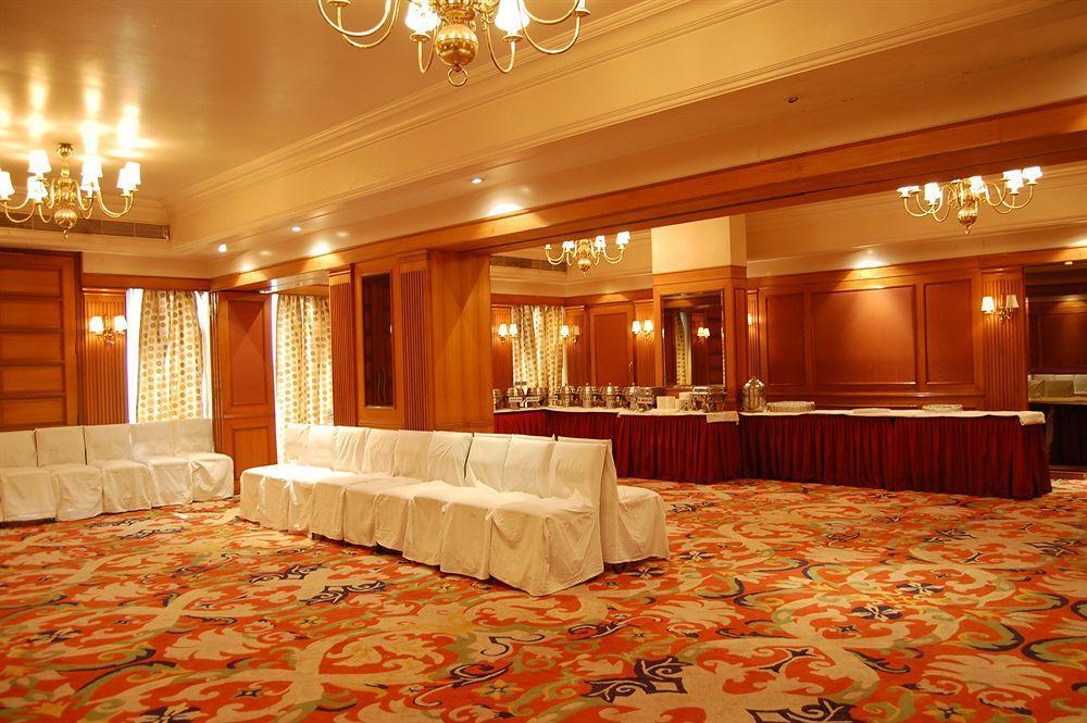 Celebrations Hotel Navi Mumbai Ngoại thất bức ảnh